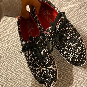 Toms Sneakers